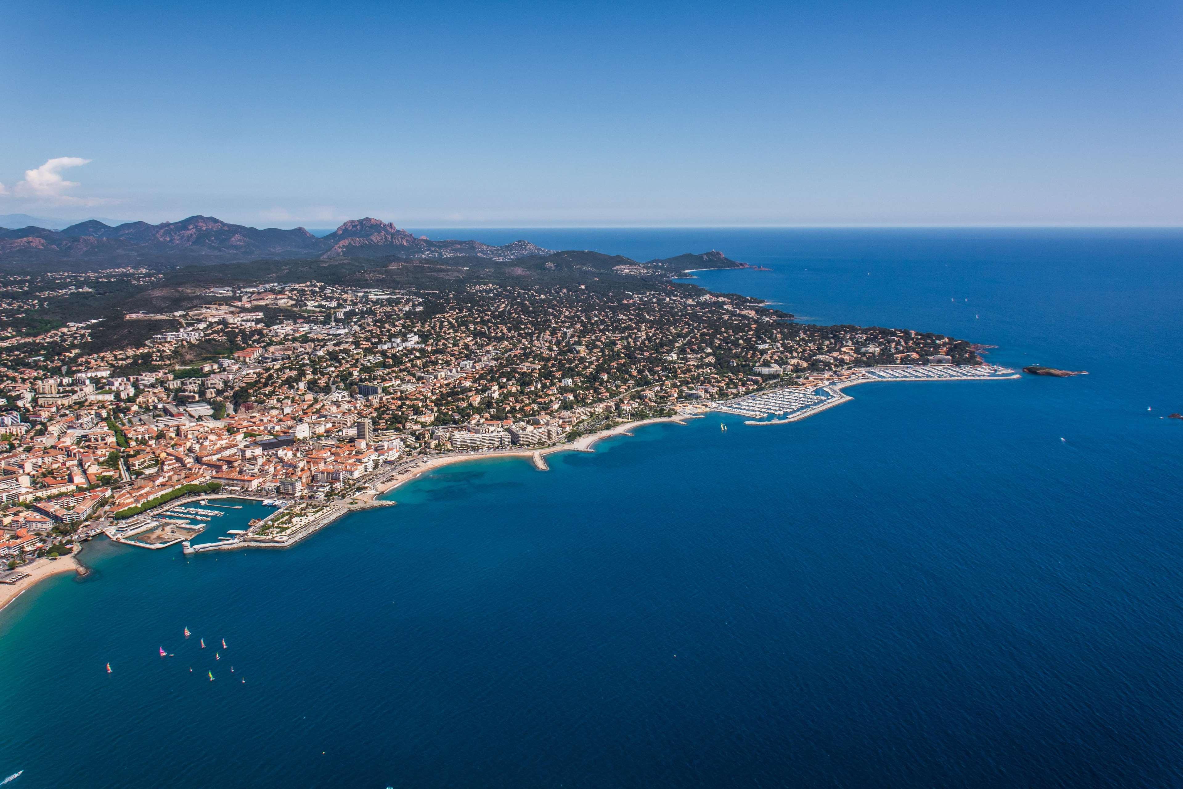 Western La Marina 4*