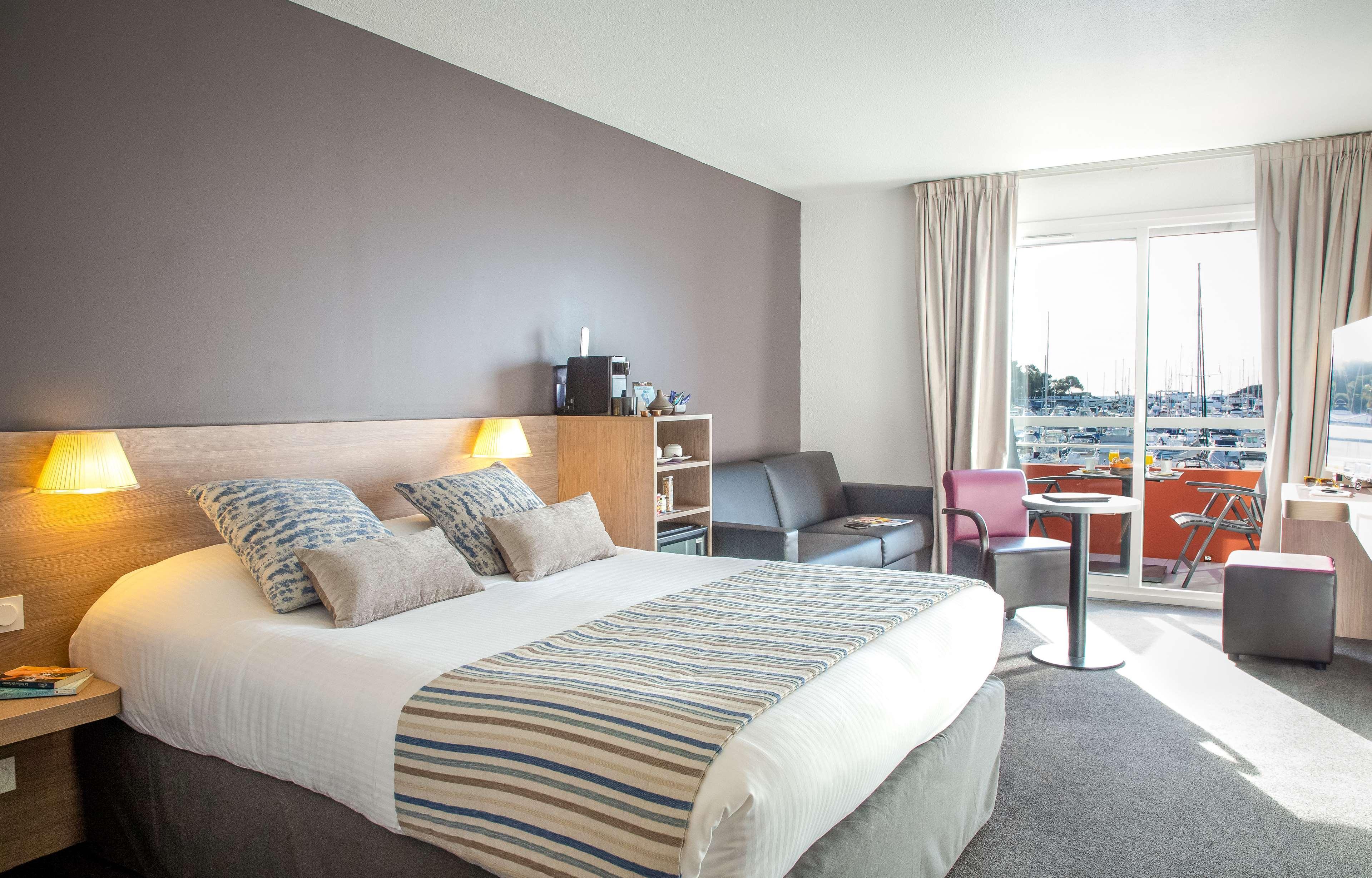 Western La Marina Hotel 4*