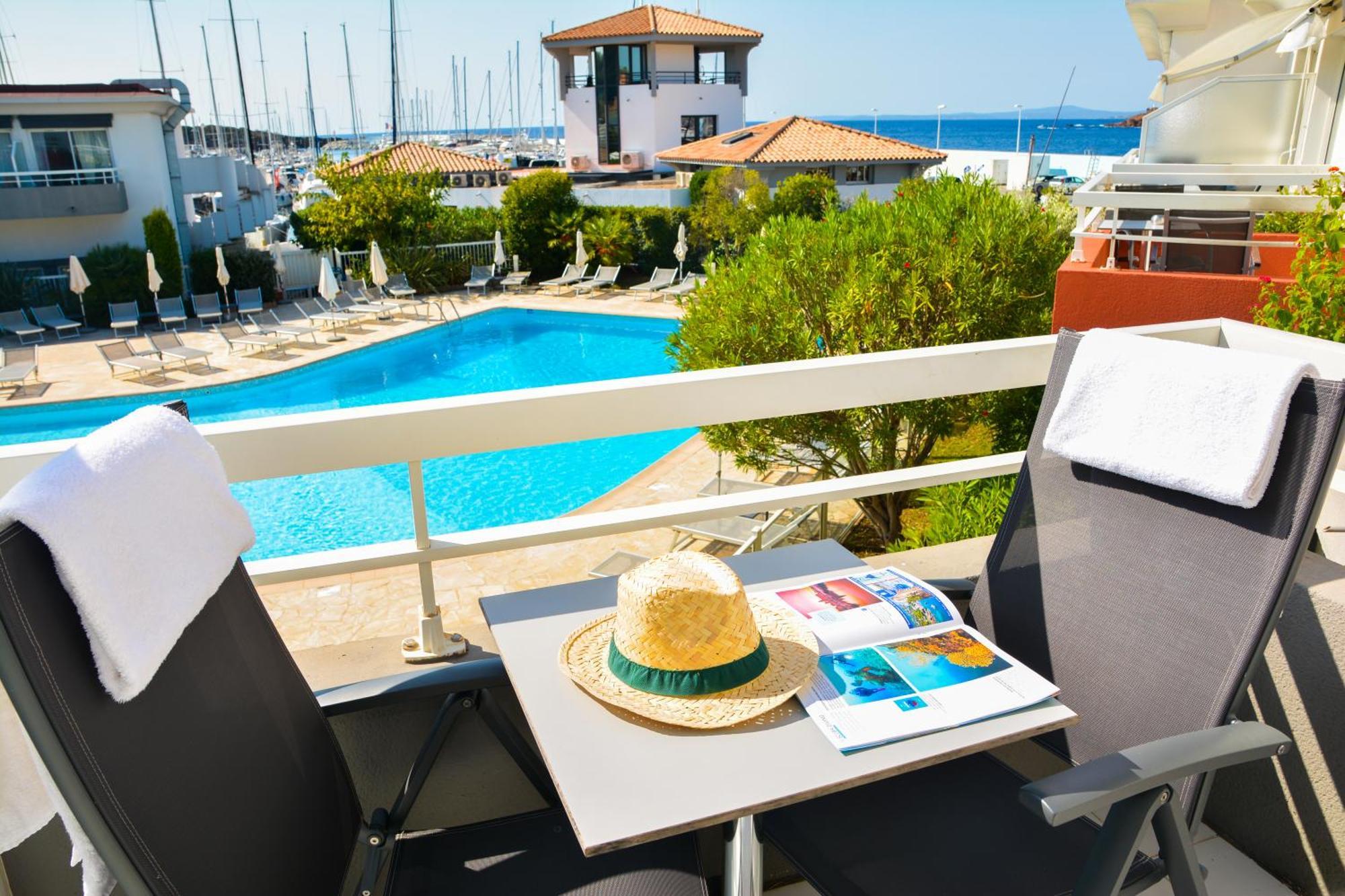 Western La Marina Hotel 4*