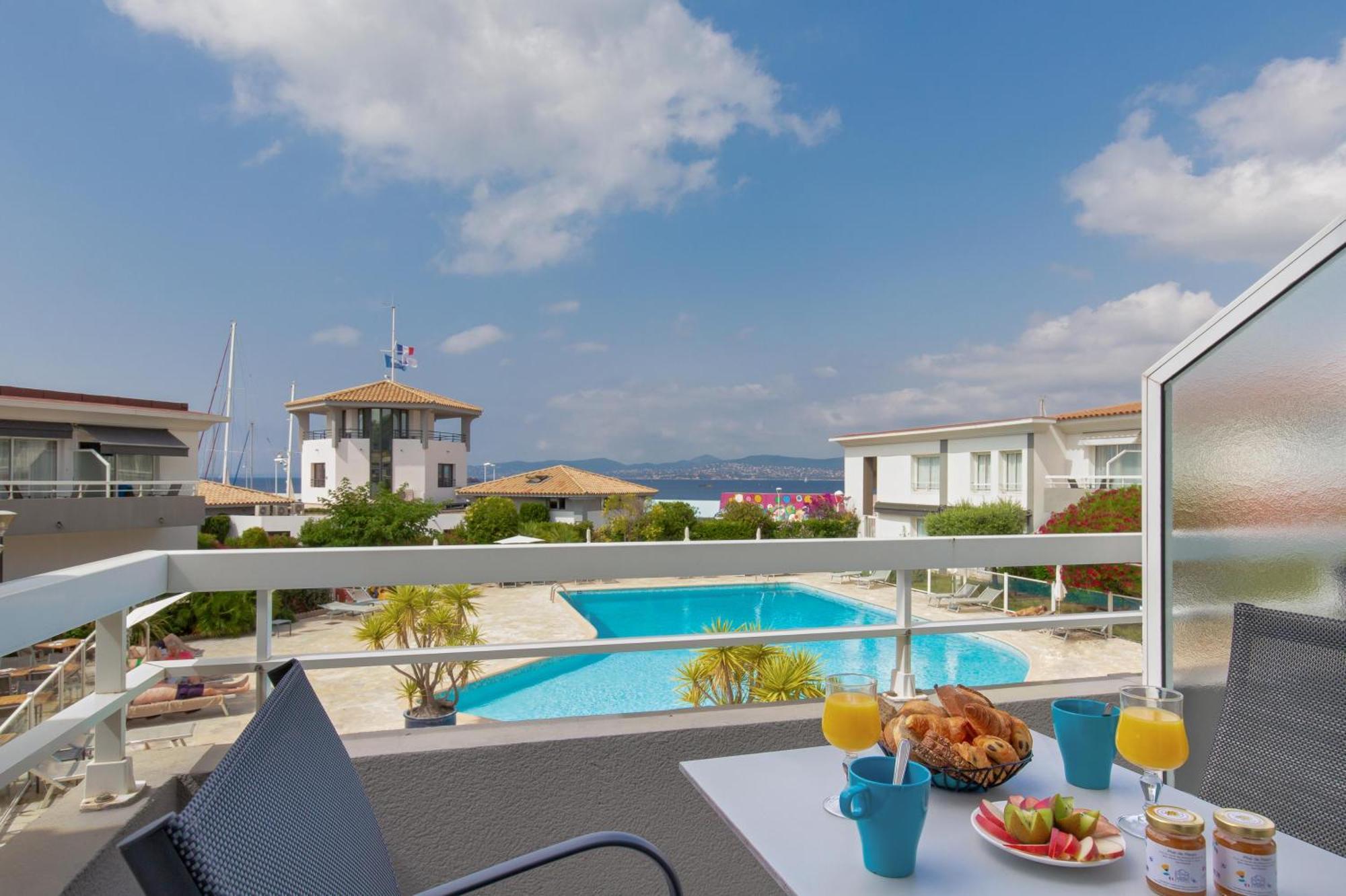 Western La Marina Hotel 4*