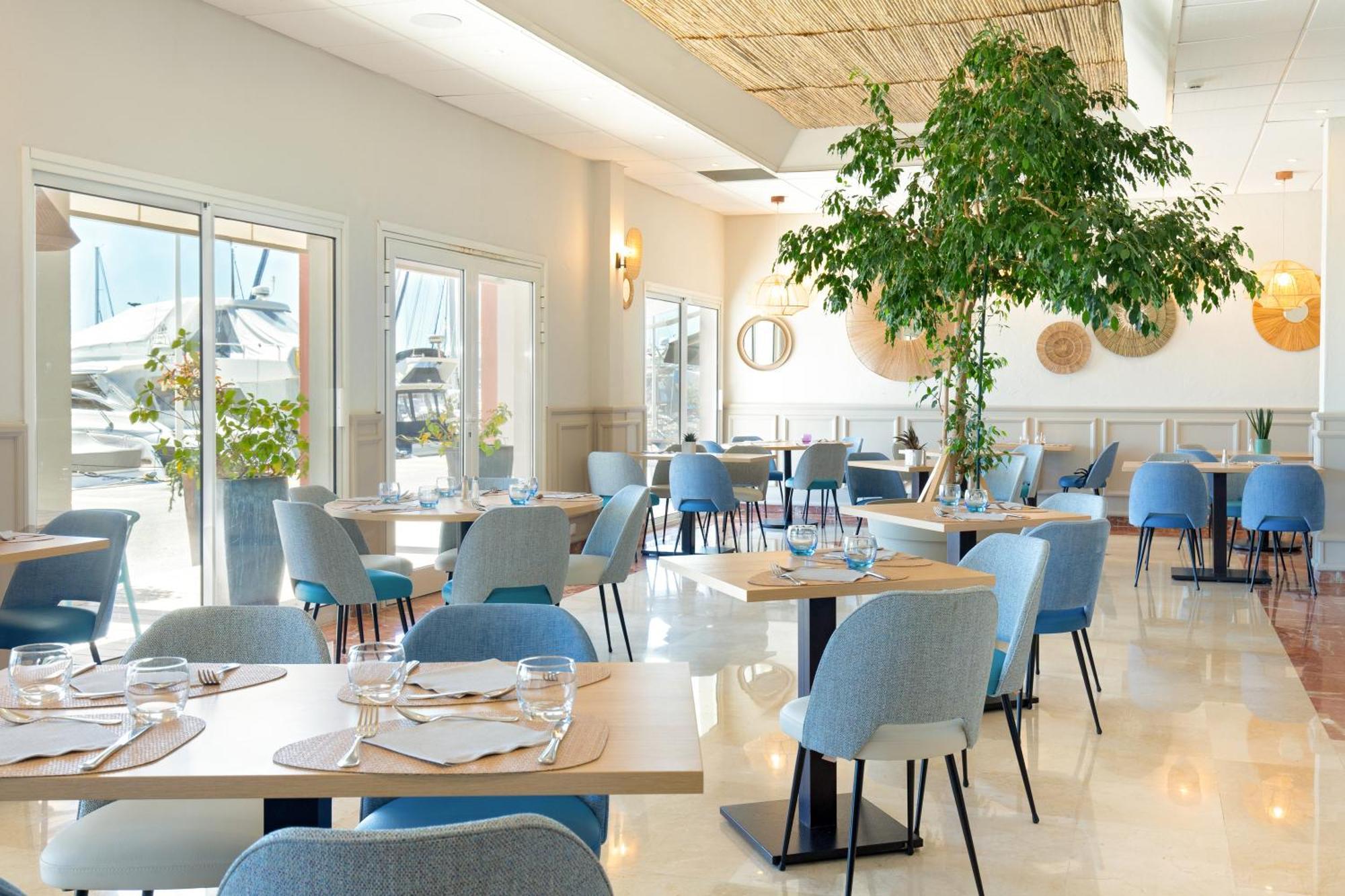 Western La Marina Hotel 4*
